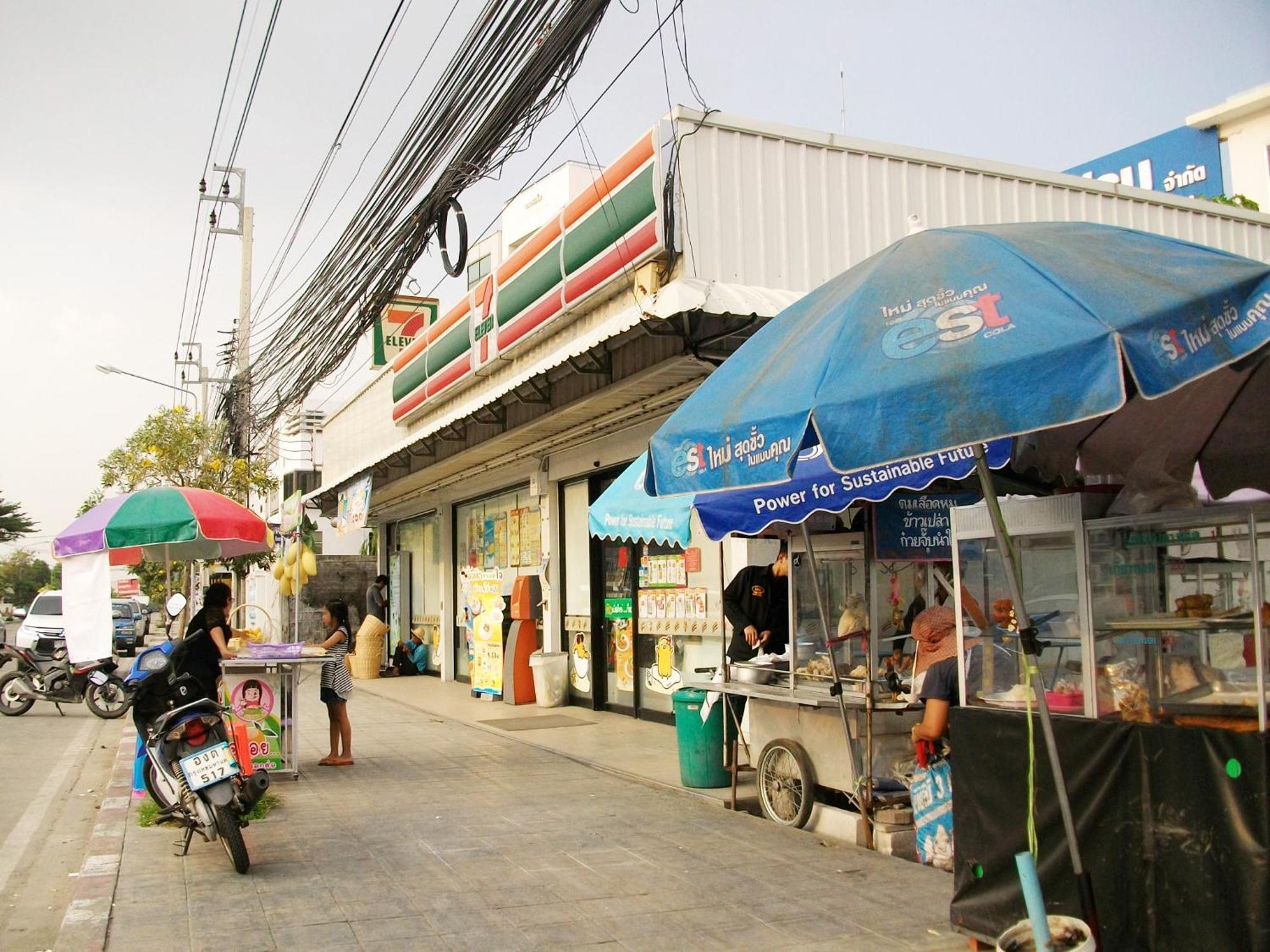 A Joy House - Kaset Nawamin City Bangkok Exterior photo