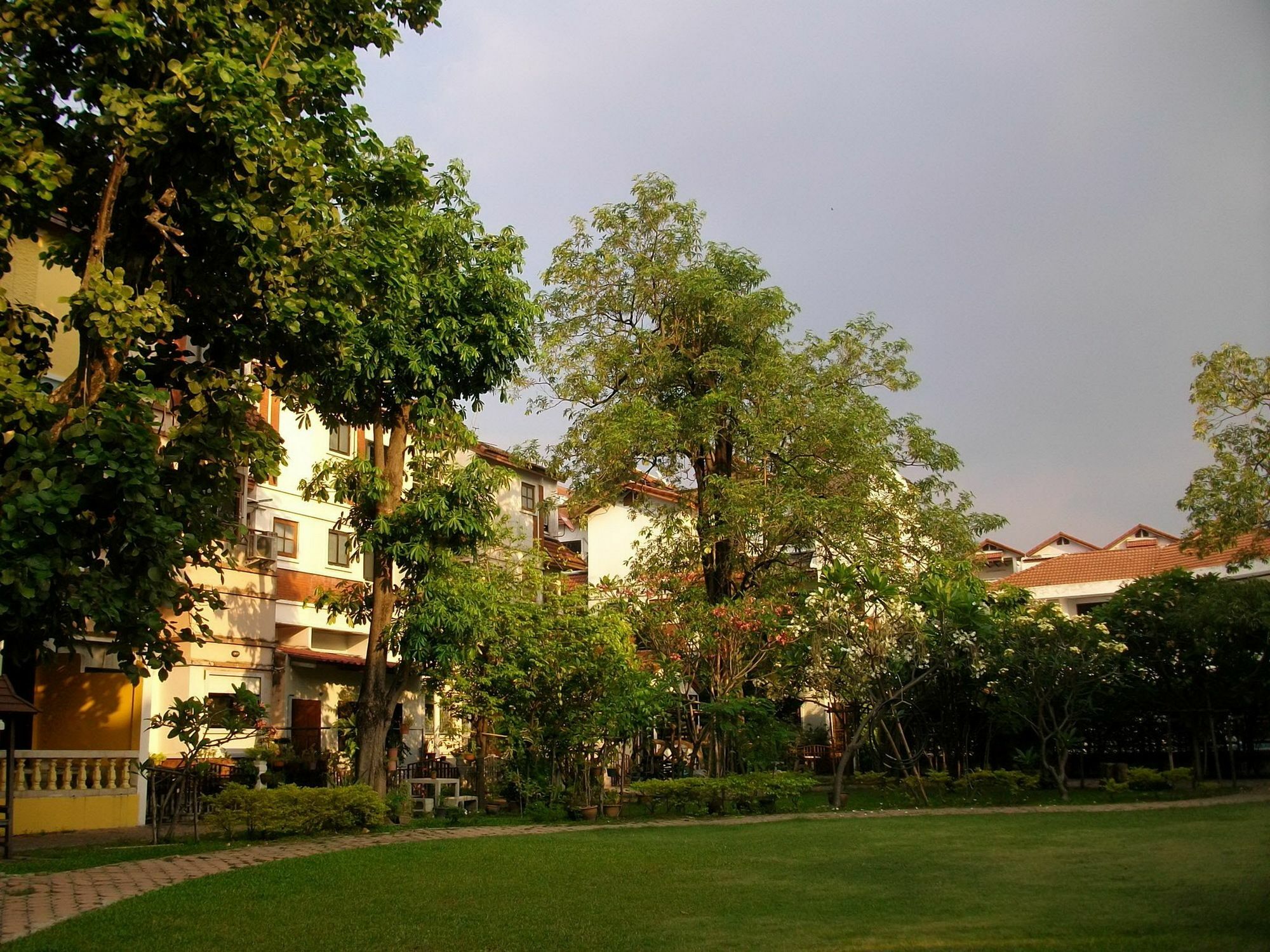 A Joy House - Kaset Nawamin City Bangkok Exterior photo